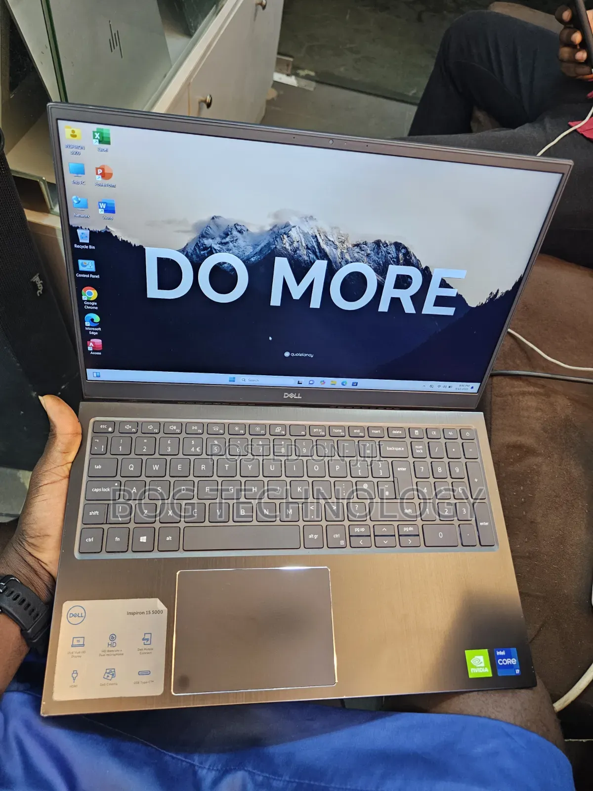 Laptop Dell Inspiron 15 5510 8GB Intel Core i7 SSD 256GB