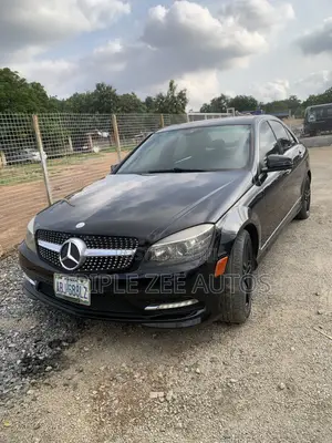 Mercedes-Benz C300 2009 Black