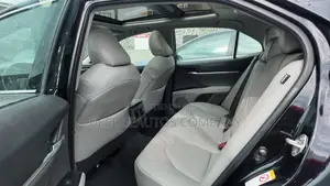 Toyota Camry XSE FWD (2.5L 4cyl 8AM) 2018 Black