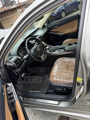 Lexus IS 300h 4WD 2015 Gray