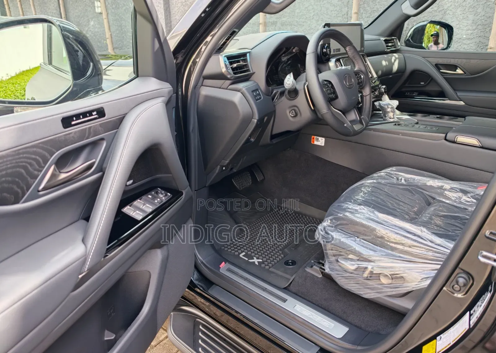 New Lexus LX 2025 Black