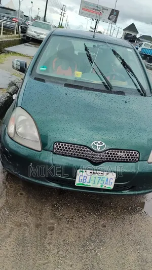 Toyota Yaris 2004 Green