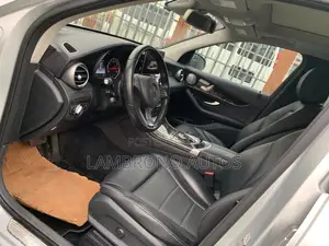 Mercedes-Benz GLC-Class 2016 Silver