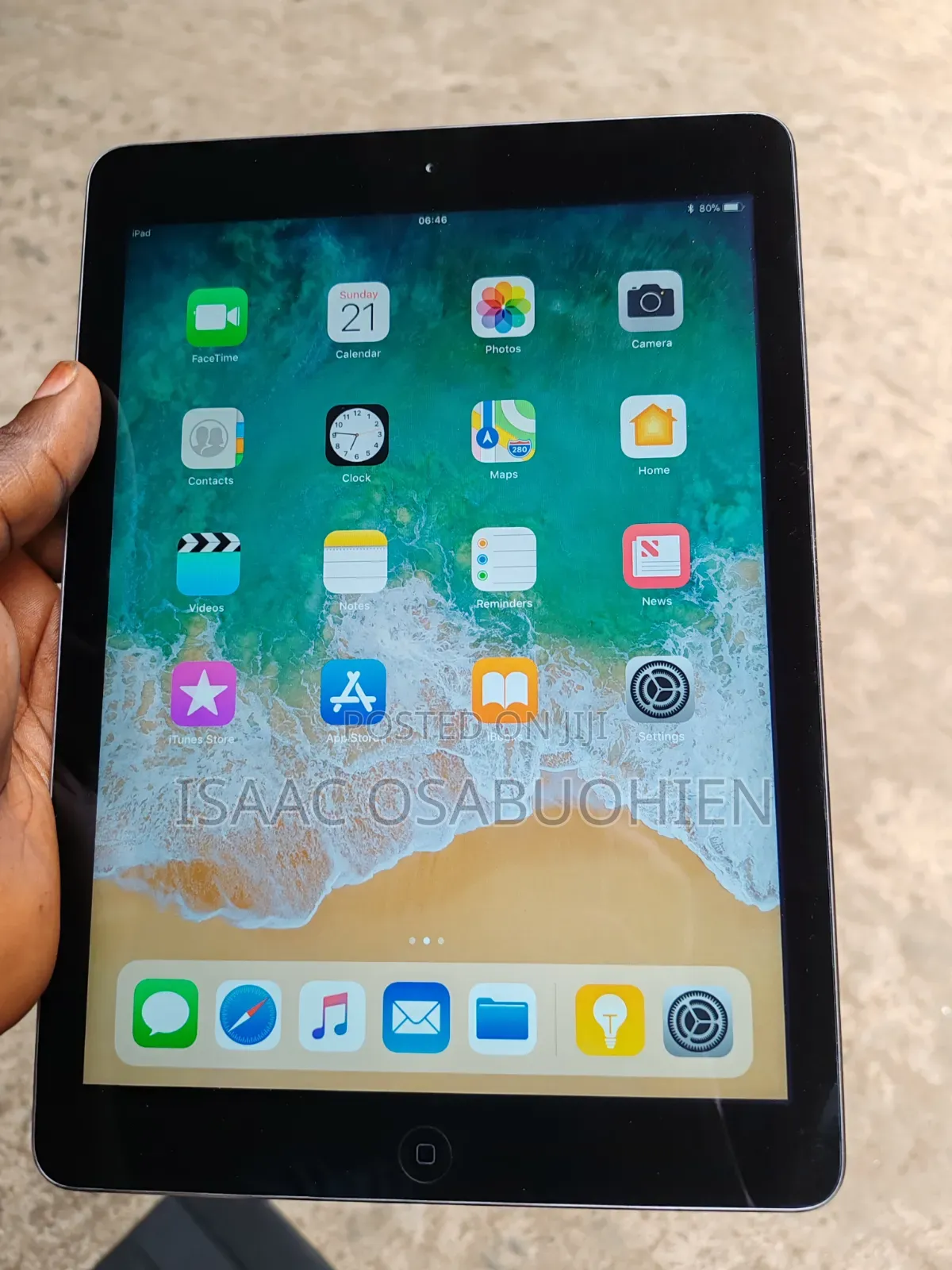 Apple iPad Air 16 GB Black