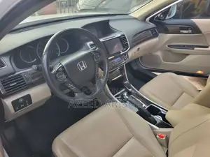 Honda Accord Touring 4dr Sedan FWD (3.5L 6cyl 6A) 2016 White
