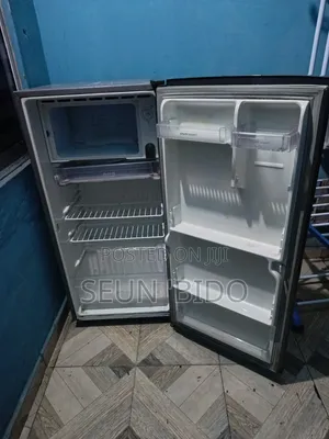 LG Refrigerator (Expresscool Model GL-2250M)