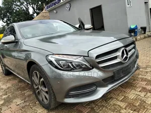 Mercedes-Benz C300 2015 Gray