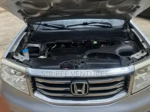 Honda Pilot 2012 Silver