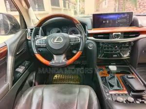 Lexus LX 2016 Black
