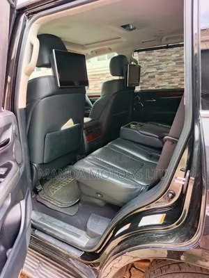 Lexus LX 2016 Black