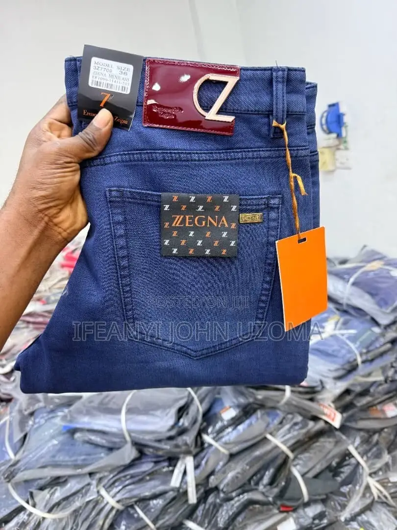 High Quality Men Straight Jeans