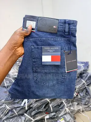High Quality Men Straight Jeans