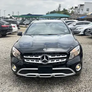 Mercedes-Benz GLA 250 2017 Black