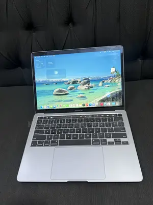 Laptop Apple MacBook Pro 2020 16GB Intel Core i7 SSD 512GB