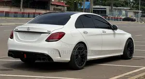 Mercedes-Benz C43 4Matic Sedan AWD (3.0L V6 9AM) 2017 White