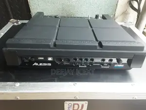 Alesis Strike Multipad(Drum Pad)