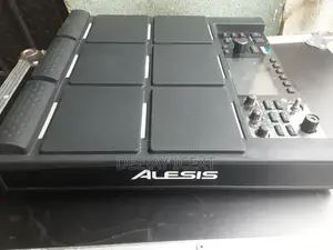 Alesis Strike Multipad(Drum Pad)