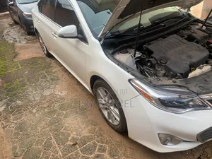 Toyota Avalon 2015 White