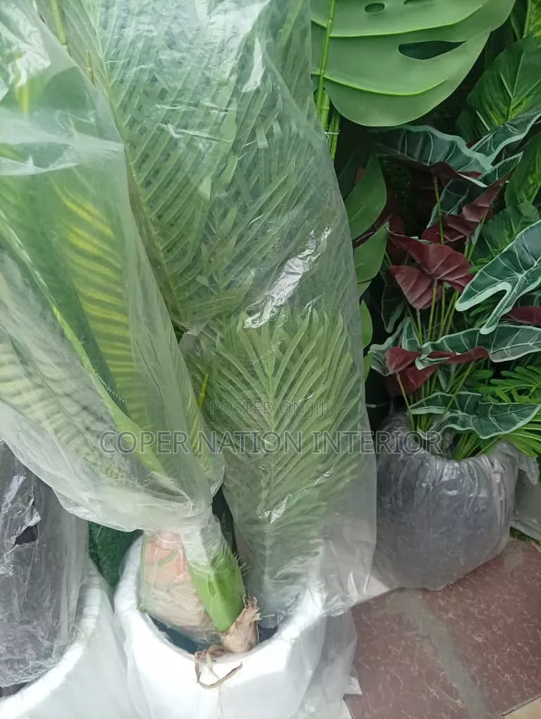 High Quality Authentic Artificial Flower