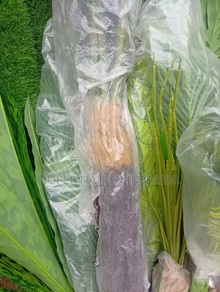 High Quality Authentic Artificial Flower