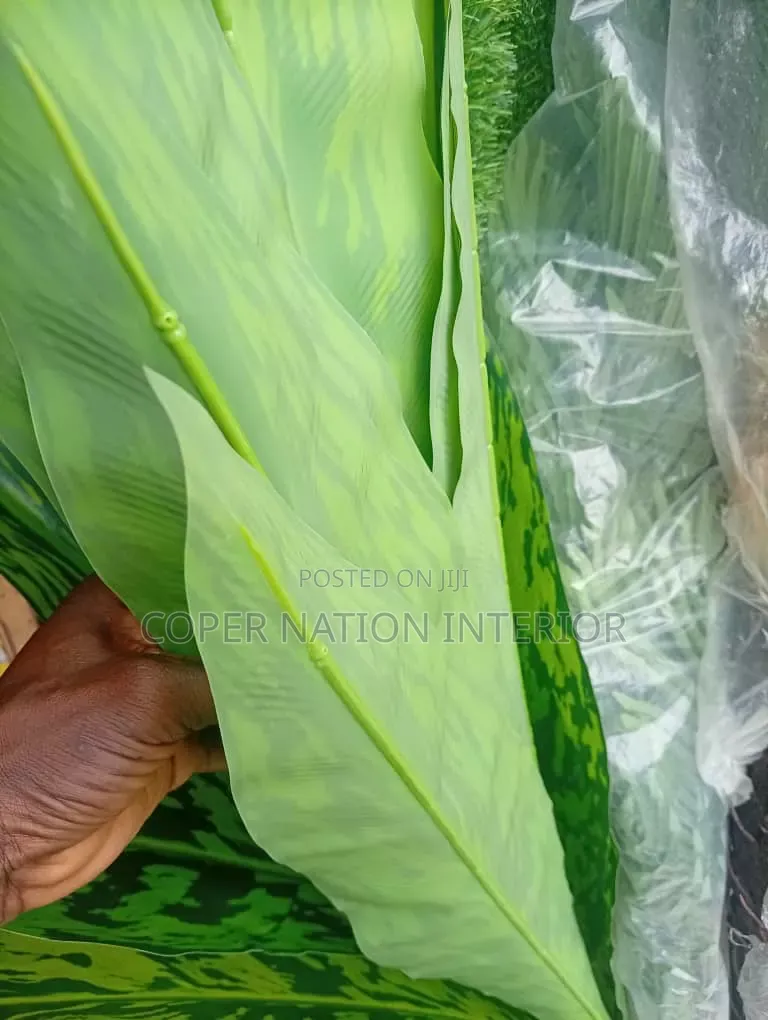 High Quality Authentic Artificial Flower