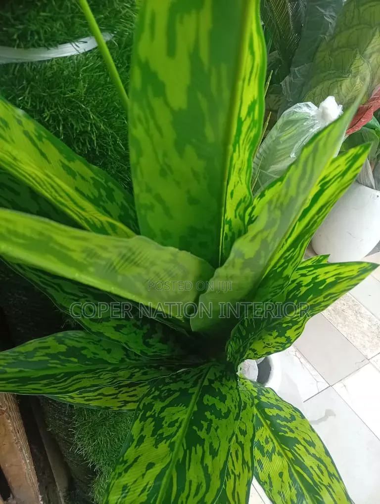 High Quality Authentic Artificial Flower