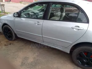 Toyota Corolla 2004 Silver
