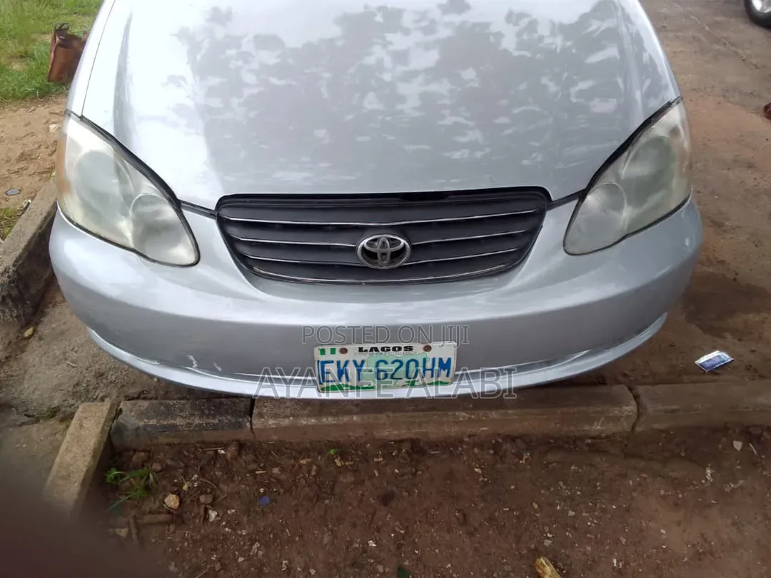 Toyota Corolla 2004 Silver