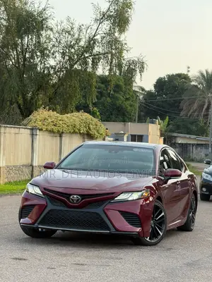 Toyota Camry XSE FWD (2.5L 4cyl 8AM) 2018 Burgundy
