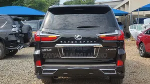 Lexus LX 2017 Black