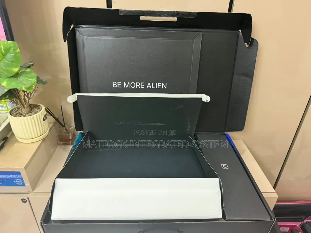 Laptop Dell 64GB Intel Core Ultra 9 SSD 2T