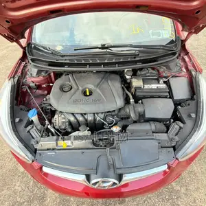Hyundai Elantra 2015 Red