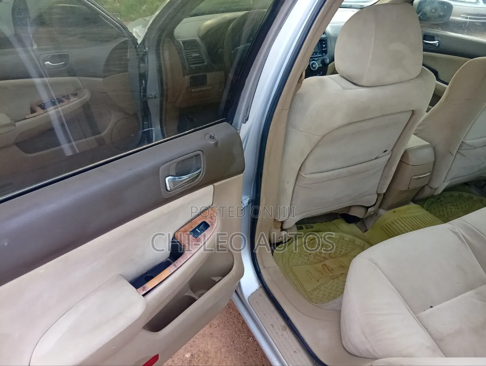 Toyota Corolla LE 2006 Gold