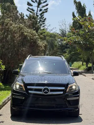 Mercedes-Benz GL-Class GL 550 2013 Black