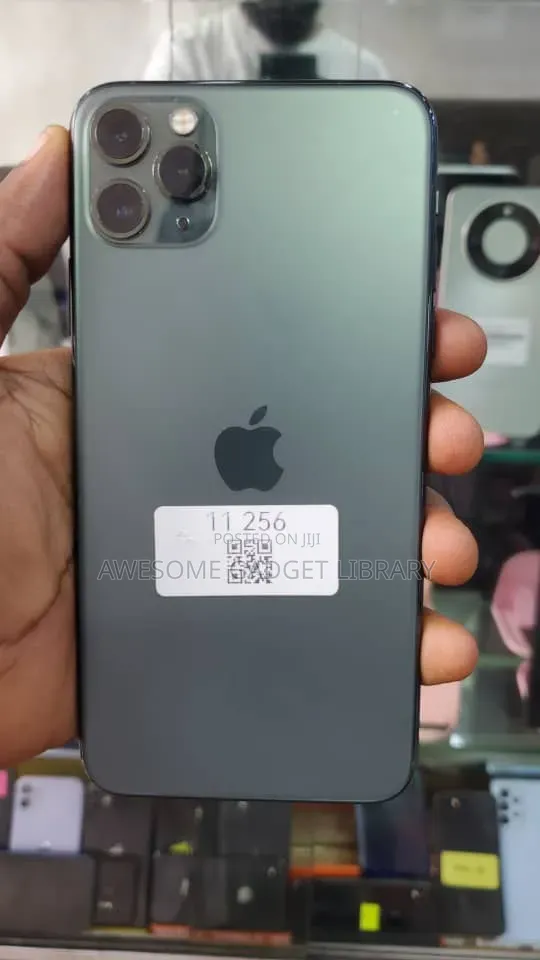 Apple iPhone 11 64 GB Silver