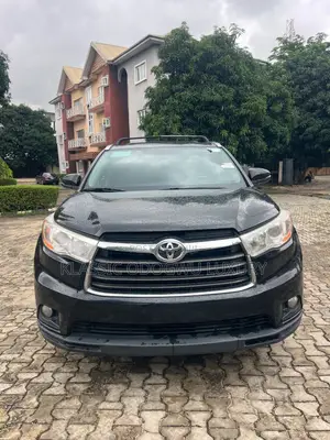 Toyota Highlander XLE 4dr SUV AWD (3.5L 6cyl 6A) 2015 Black
