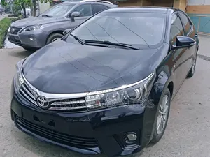 Toyota Corolla 2016 Black