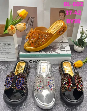 Ladies Flat Sandals