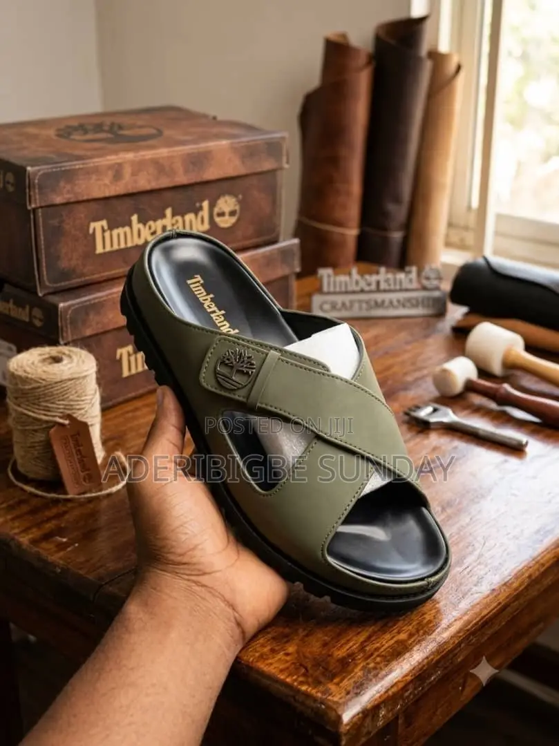 Classic Leather Men's Slides