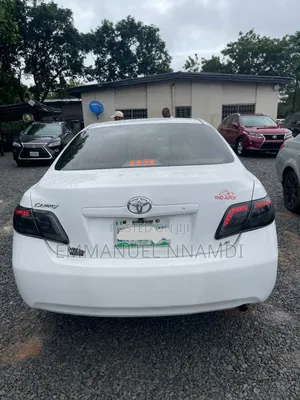 Toyota Camry LE 4dr Sedan (2.4L 4cyl 5A) 2009