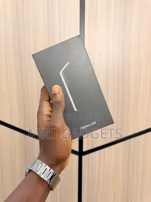 New Samsung Galaxy S25 256 GB
