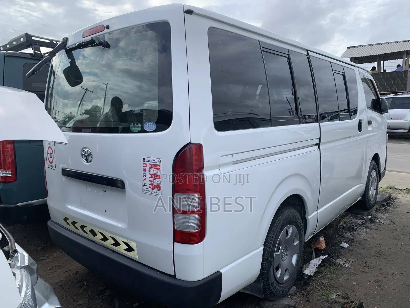 Toyota HiAce 2012 White
