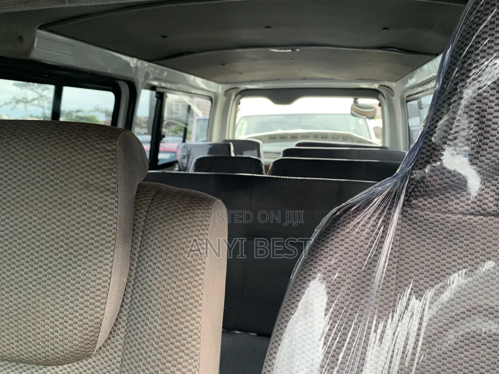 Toyota HiAce 2012 White