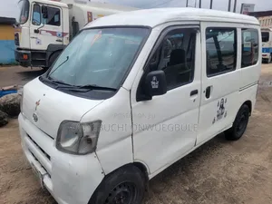 Daihatsu Hijet 2004 White