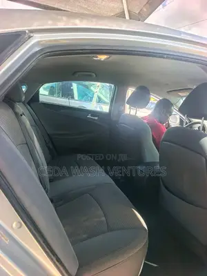 Hyundai Sonata 2011 Silver