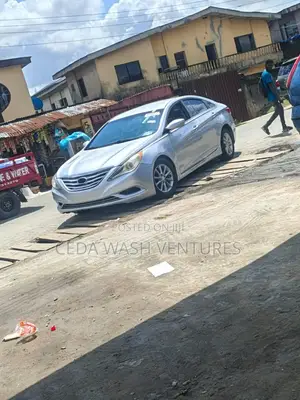 Hyundai Sonata 2011 Silver