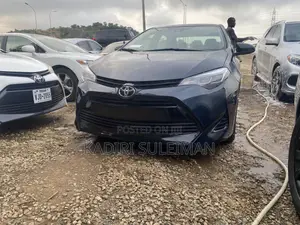 Toyota Corolla 2018 Blue