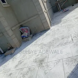 Interlocking and Tiles and Concrete