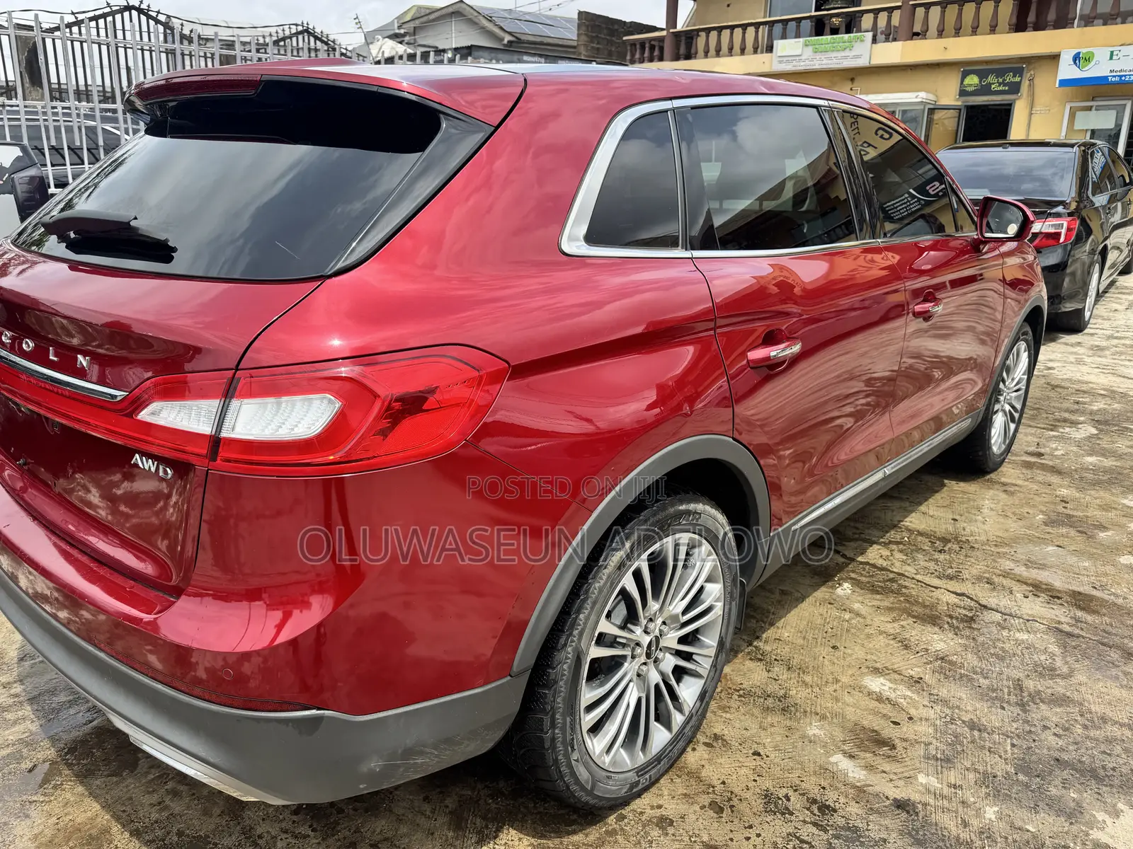 Lincoln MKX 4dr SUV 2016 Red