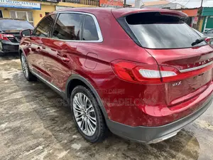 Lincoln MKX 4dr SUV 2016 Red